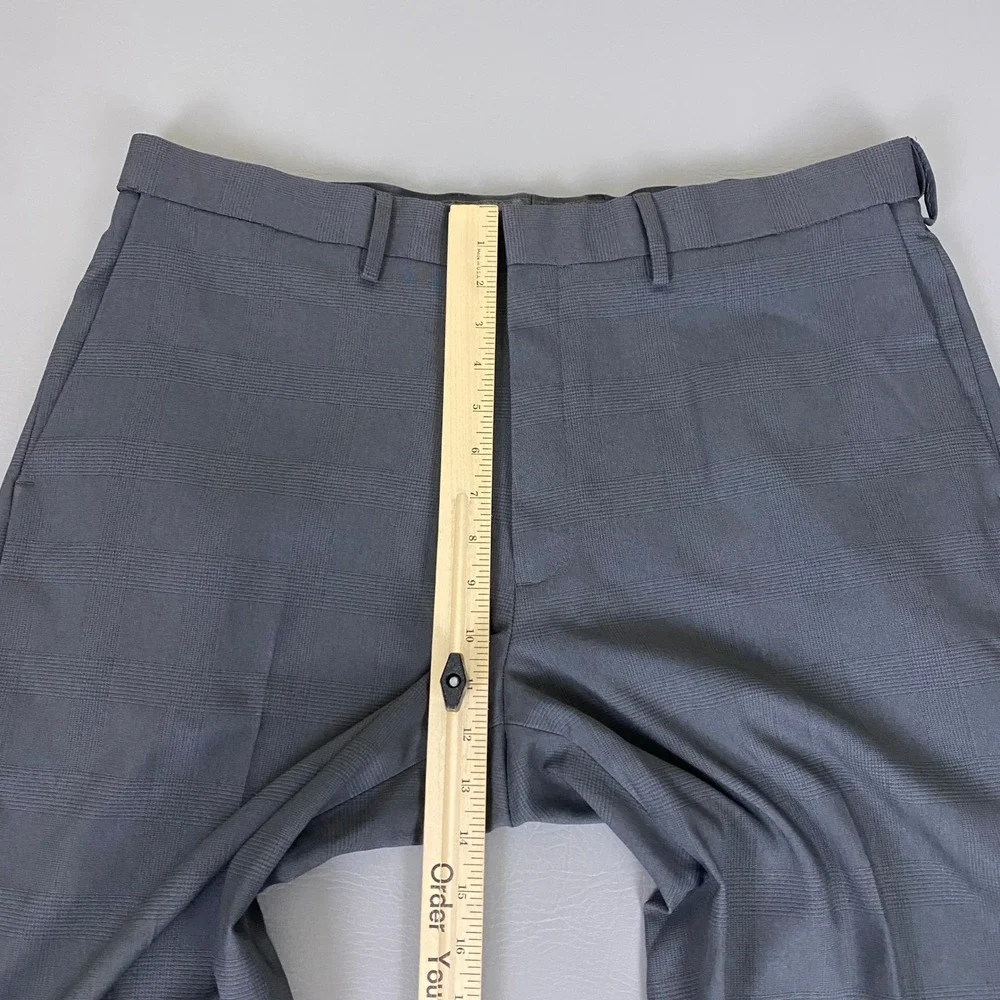 Haggar Premium Dress Pants Men's Size 38x29 Comfort Classic Fit Gray Plaid